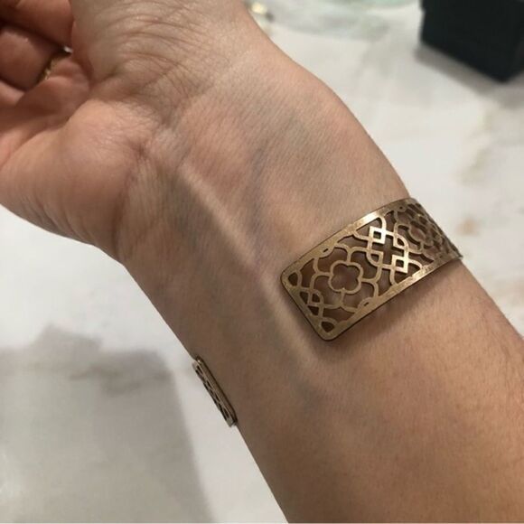 Cuff bracelet‎  - Picture 2 of 2